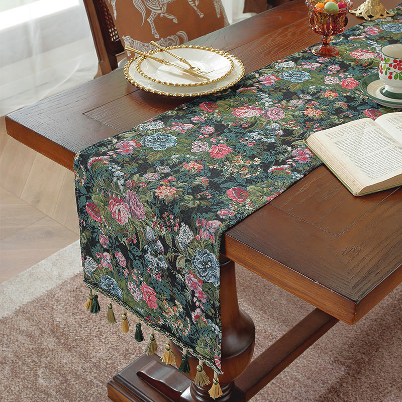 レトロな油絵柄ジャカードテーブルランナー、タッセル付き刺繍入 - Christmas Table Runner のレビューと価格